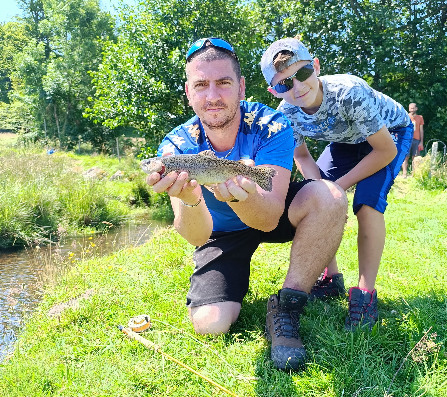 Carousel Pêche truite et saumon en Auvergne